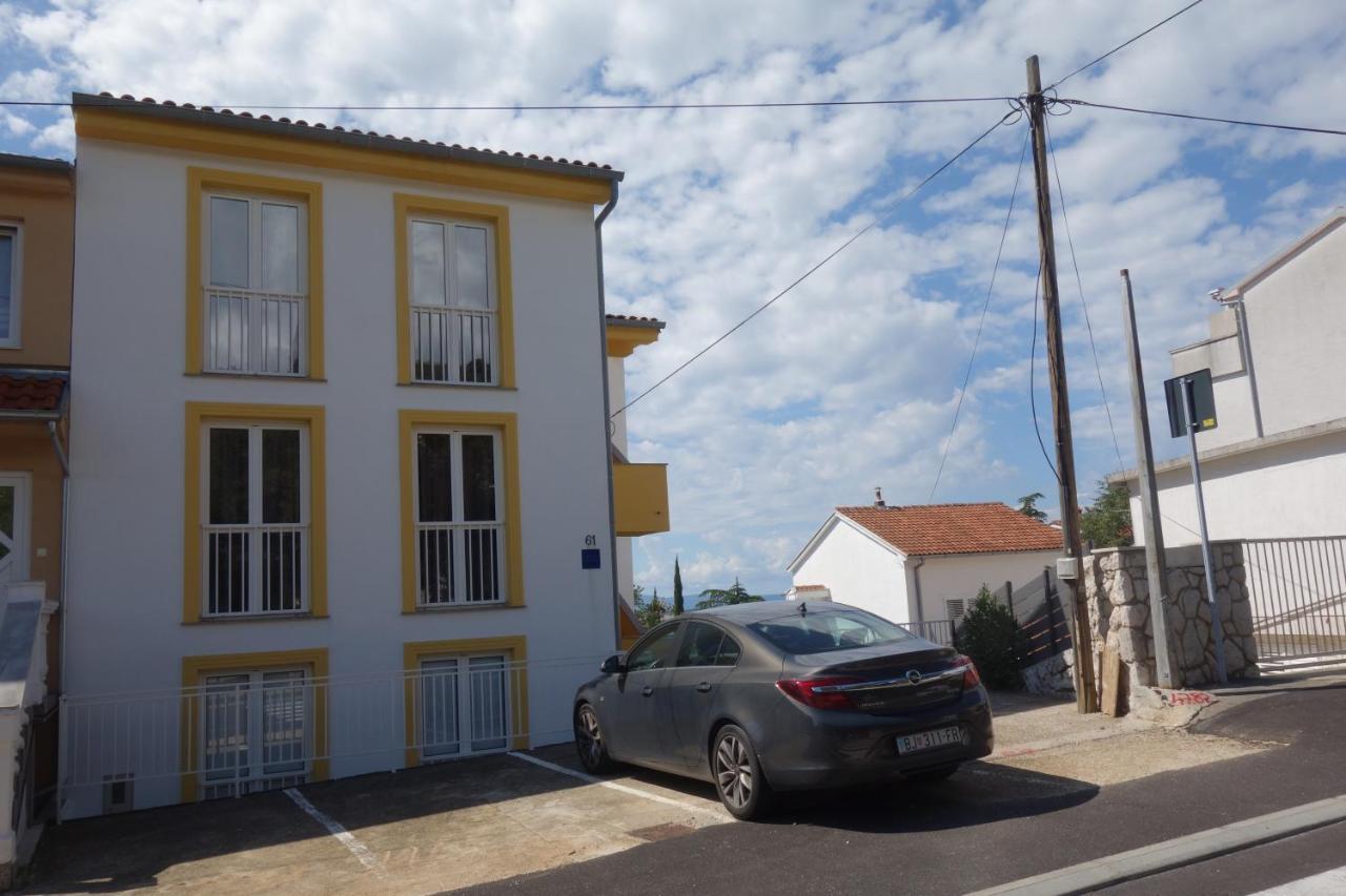 Apartments Obradovic Dramalj Esterno foto